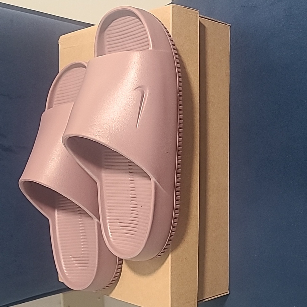 Nike Calm Slides